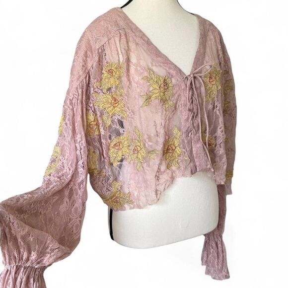 Urban Outfitters- Kimchi Blue NWT pink lace embroidered long sleeve blouse, Med - Picture 1 of 8